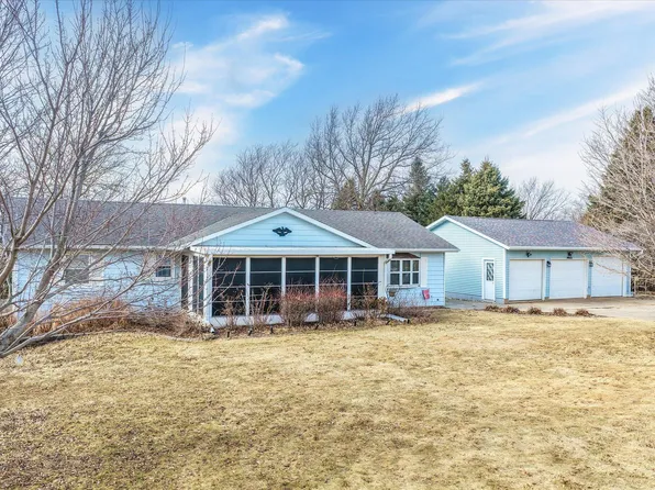 2541 Donna Reed Rd, Denison, IA 51442