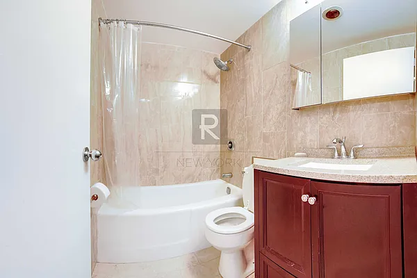 Rented by R New York | media 5