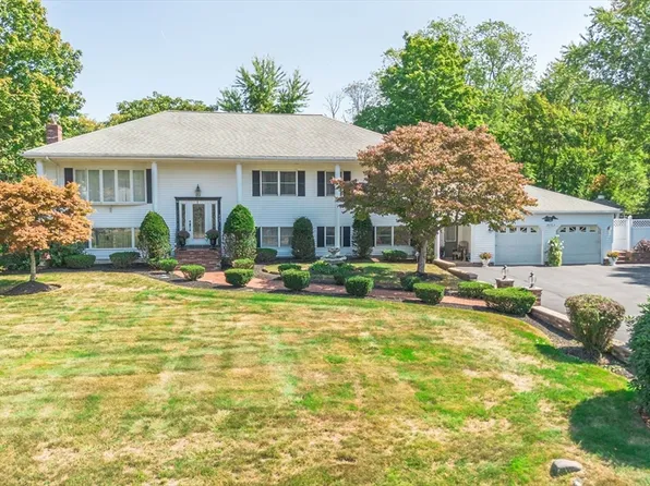 225 Elm St, East Bridgewater, MA 02333