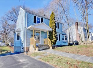 119 Parkway Dr, Stratford, CT 06614
