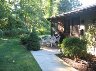 76 Ellsworth Ct, Red Bank, NJ 07701