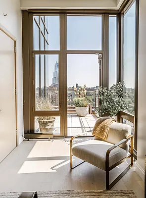 Rented by Reuveni LLC | media 9