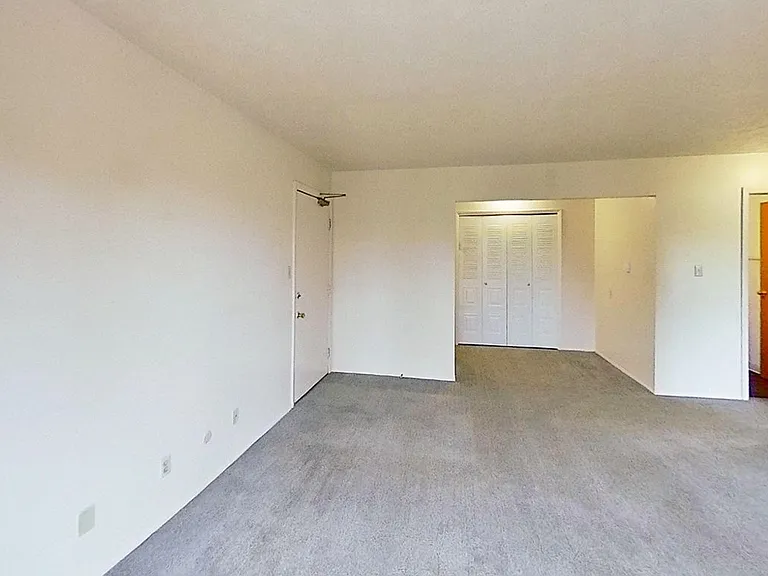 Briarwood Apartments — Photo 12