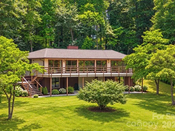 171 Ideal Acres Rd, Otto, NC 28763