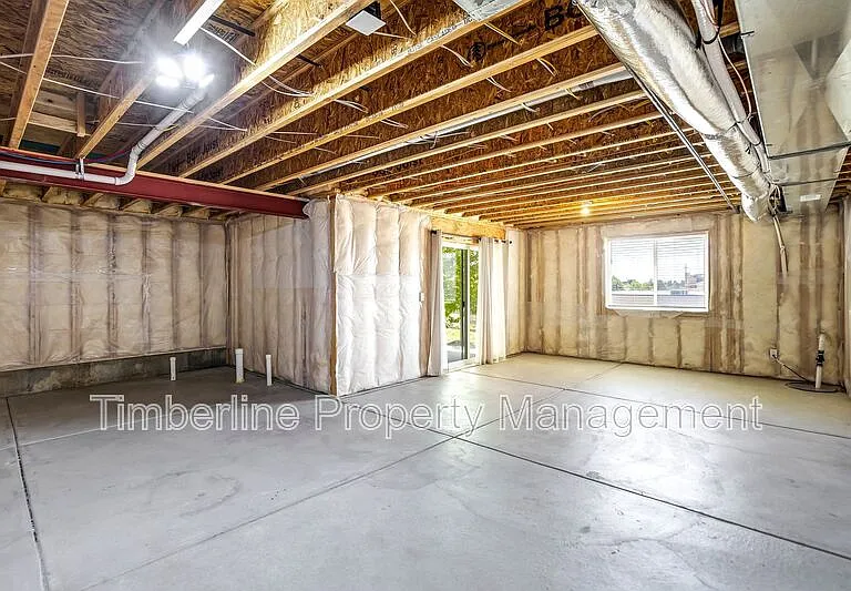811 Marine Corps Dr — Photo 42