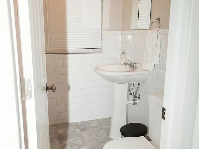 105 N Prindle Ave — Photo 40