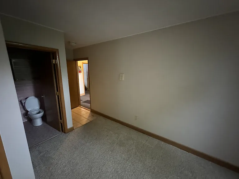 1547 Wynne Ave #8 — Photo 5