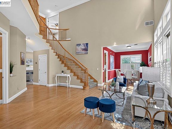 3rd image of 4329 Foxford Way