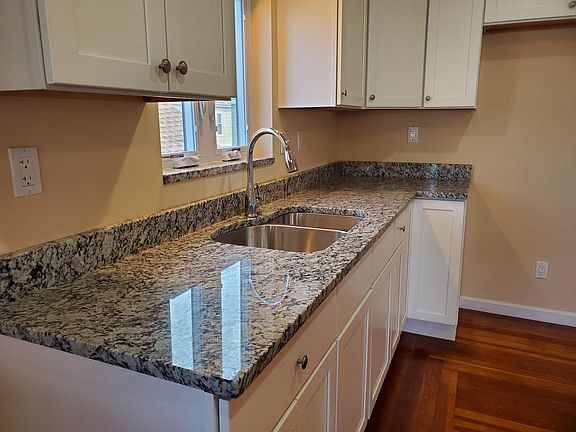 Kitchen, granite counter tops