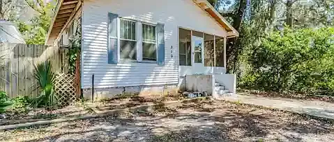 310 Stanley Ave — Photo 57