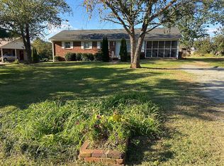 1853 Cameron Rd, Lincolnton, NC 28092