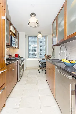 Rented by Halstead Real Estate | media 14