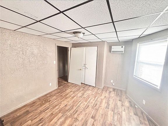 5th image of 645 Reed Ave