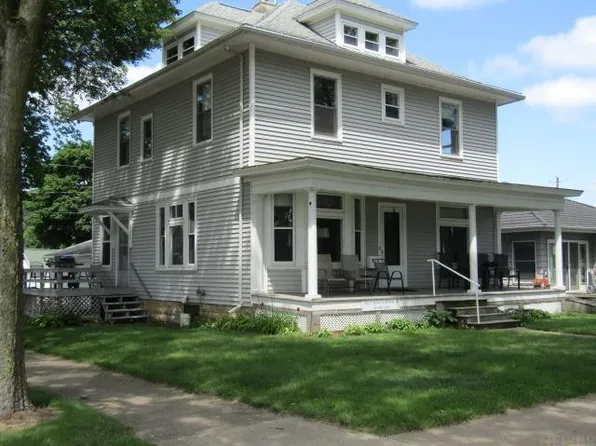 630 S River Park Dr, Guttenberg, IA 52052