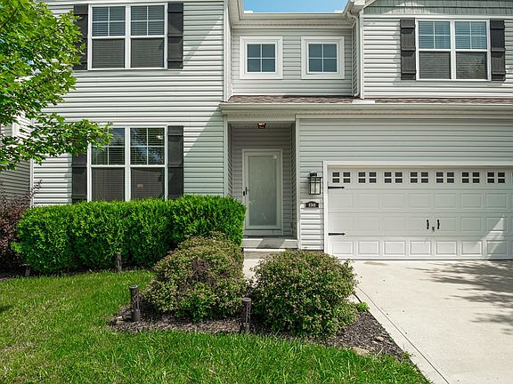 4th image of 8568 Old Field Birch Dr