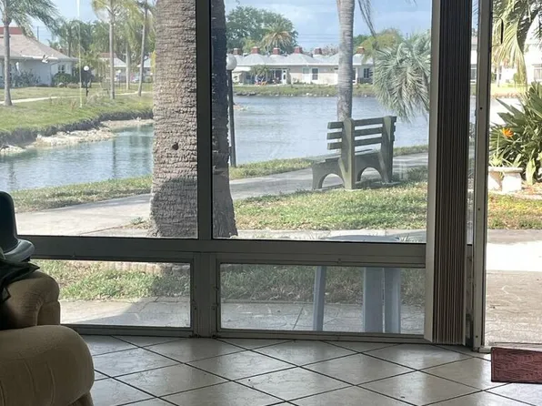 4326 Tahitian Gardens Cir #14E, Holiday, FL 34691