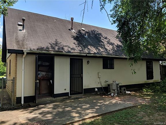 3rd image of 2631 Whispering Pine Dr