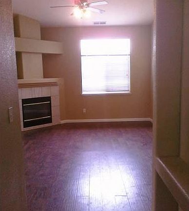3rd image of 791 Holsteiner Ct