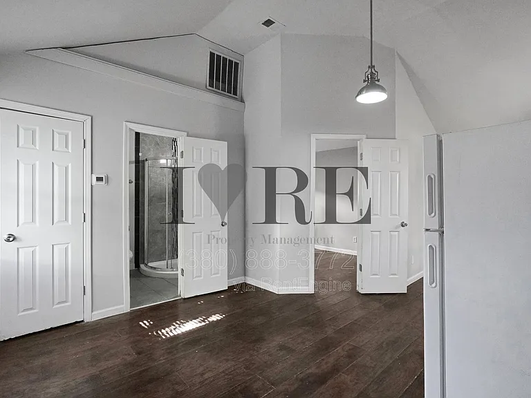 1555 Myrtle Ave — Photo 9