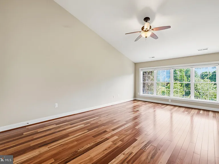 6403 Velliety Ln — Photo 31