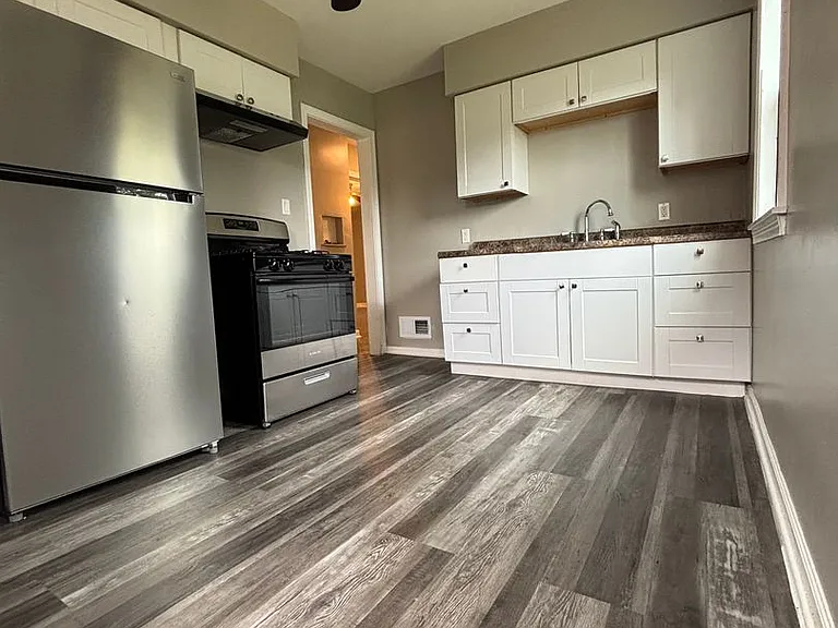 4767 Harrison St — Photo 7