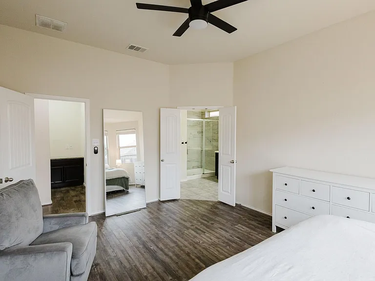 2526 Skybound — Photo 10