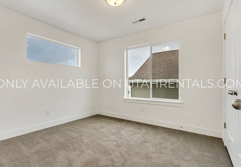 4283 W Gate Keeper Dr — Photo 33