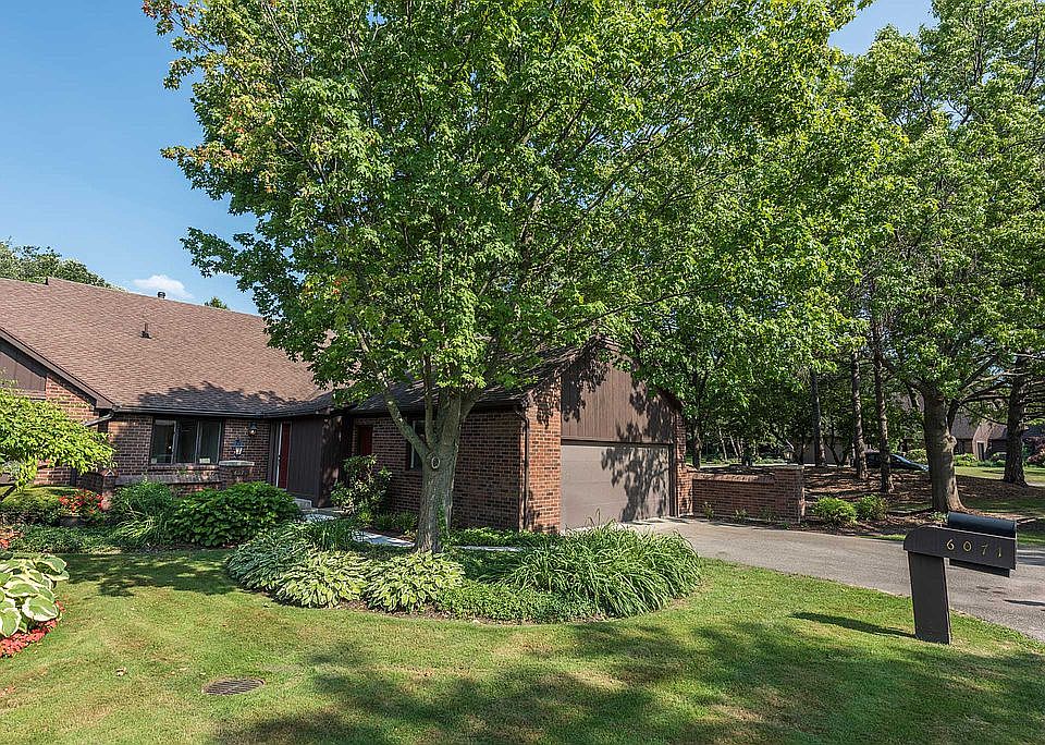 1st image of 6071 N Gatehouse Dr SE #29