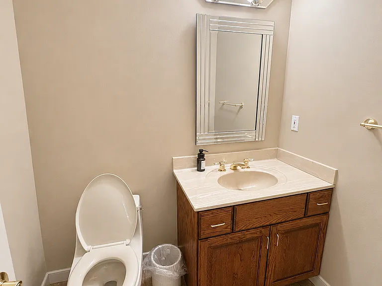 7204 Elizabeth Dr — Photo 9