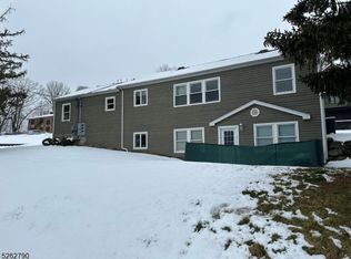 21 Walsh Rd, Franklin, NJ 07416