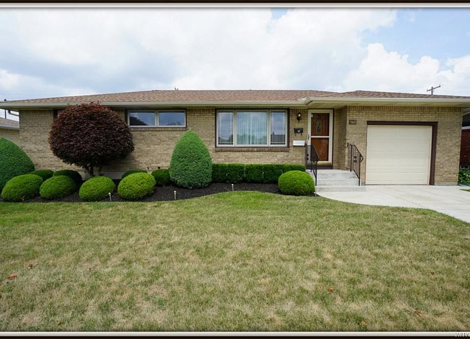 1st image of 160 Diane Dr