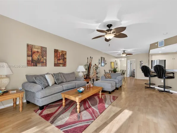 4401 Crystal Lake Dr APT 101, Pompano Beach, FL 33064