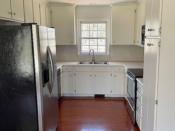 5th image of 137 Pinkney Ln