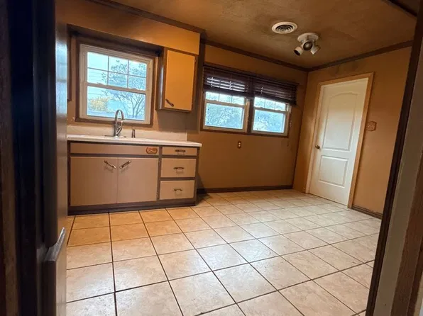 4015 NE 26th Ave, Amarillo, TX 79107