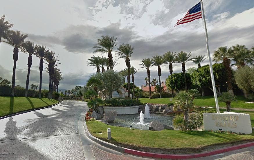 2nd image of 334 Vista Royale Dr