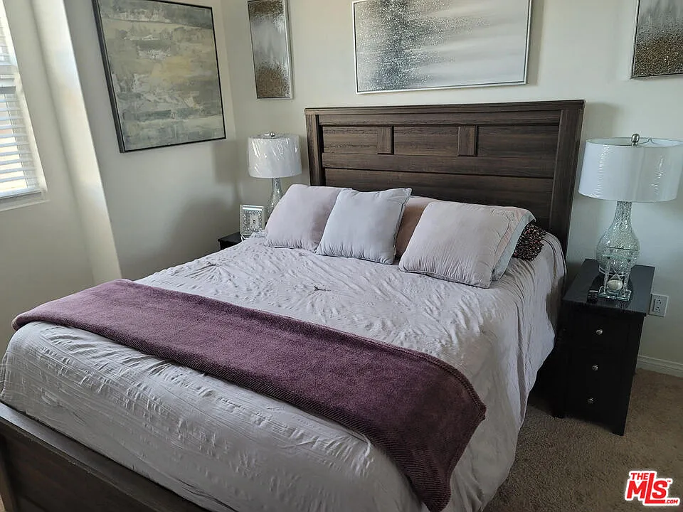 4 bed, 3.0 bath, 2355 sqft, $5,950 — Photo 2