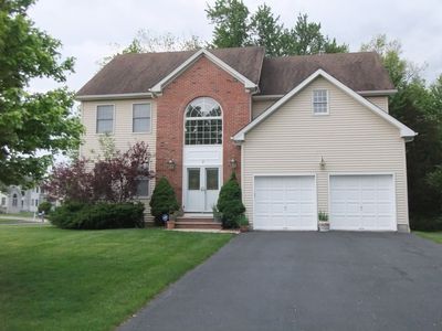 2 Breanne Ct, East Hanover, NJ, 07936