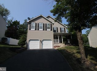 183 Ivy Ln, Zieglersville, PA 19492