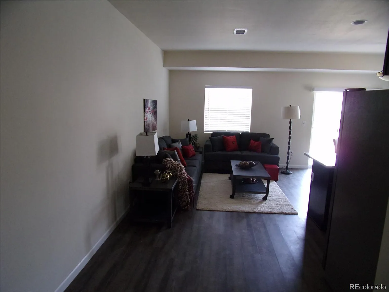3 bed, 2.5 bath, 1369 sqft, $2,895 — Photo 2