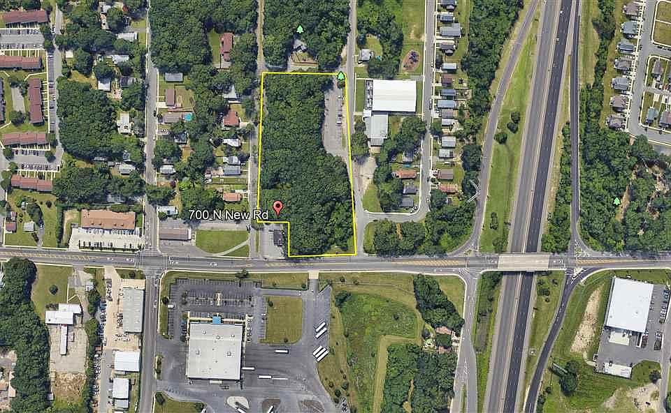 2nd image of 700 N New Rd #9