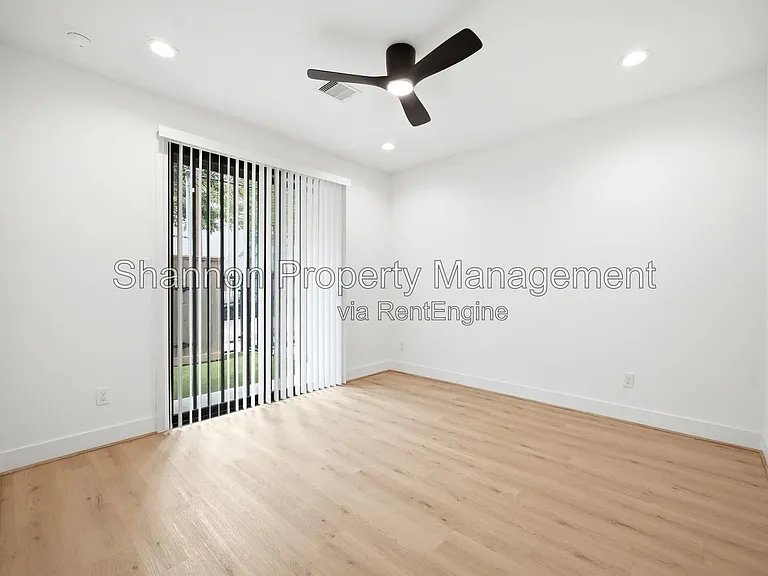 1823 Prospect St #C — Photo 7