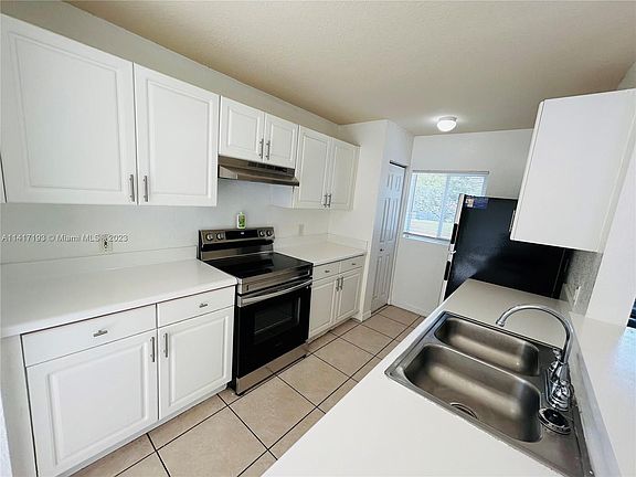 5th image of 1316 N 19th Ave