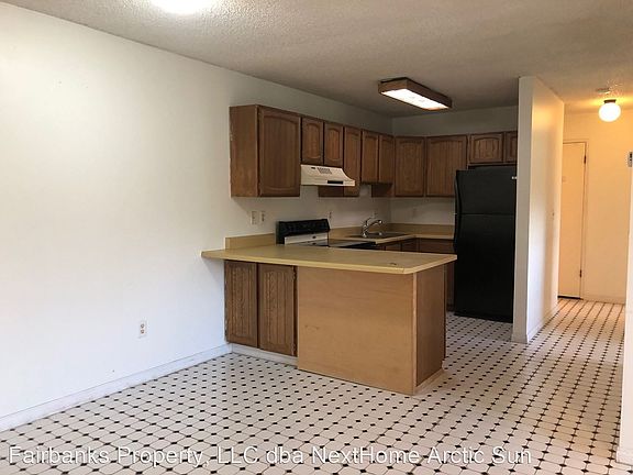 2nd image of 228 Woodridge St APT 2