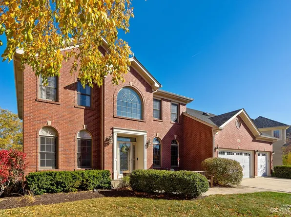 3927 Bluejay Ln, Naperville, IL 60564