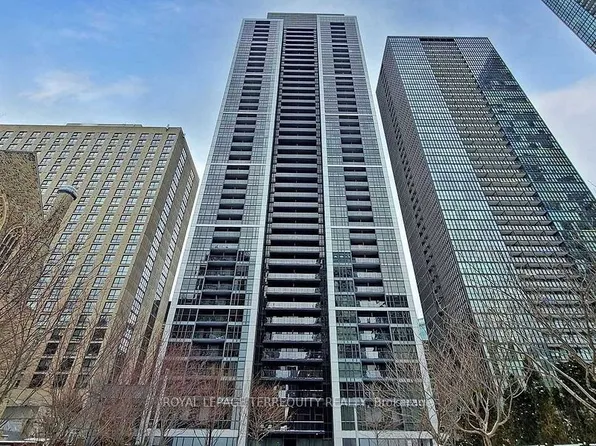 28 Ted Rogers Way, Toronto, ON