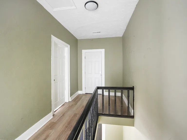2417 Parkview Ave — Photo 15