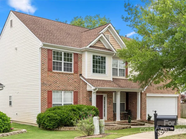 9429 Coast Laurel Ave NW, Concord, NC 28027
