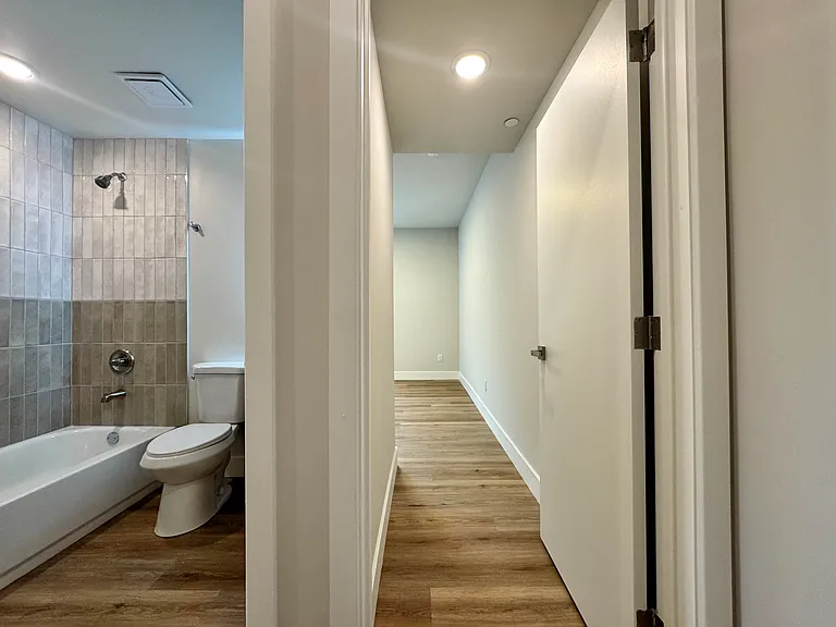 5222-24 Chester Ave #4 — Photo 23