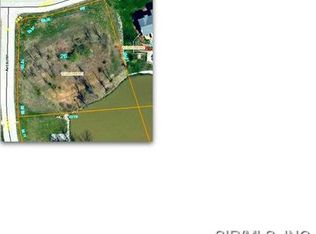 9116 Avebury Ct, Columbia, IL 62236