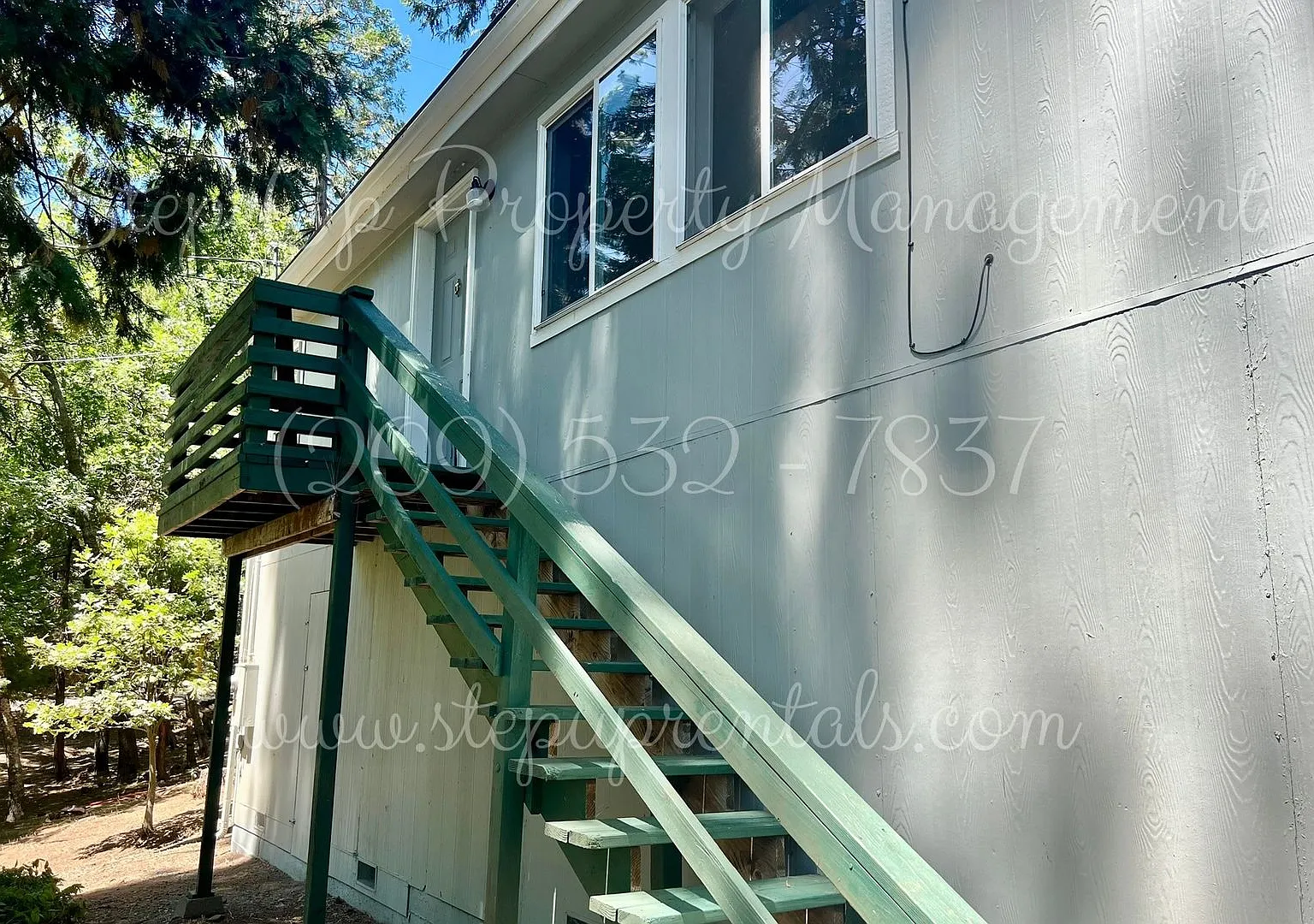 Modern Mountain Living: 3-Bedroom Home with Yard, Storage, and More! — Photo 2